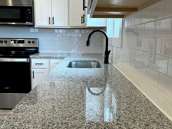 3rd image of 300 Winding Branch Rd #302