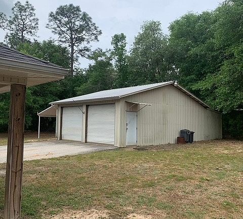 3rd image of 10341 W Lake Rd