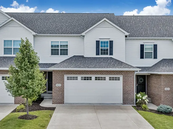 4411 Slate Creek Dr, Bettendorf, IA 52722