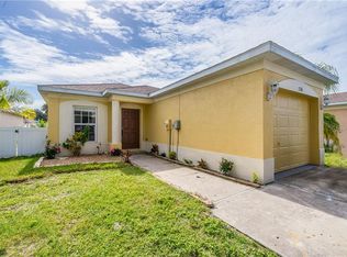 2326 28th Ave E, Palmetto, FL 34221