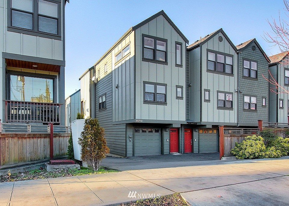1st image of 11711 Greenwood Avenue N #C