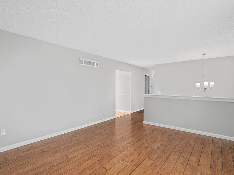 1118 Twistedoak Ct — Photo 19
