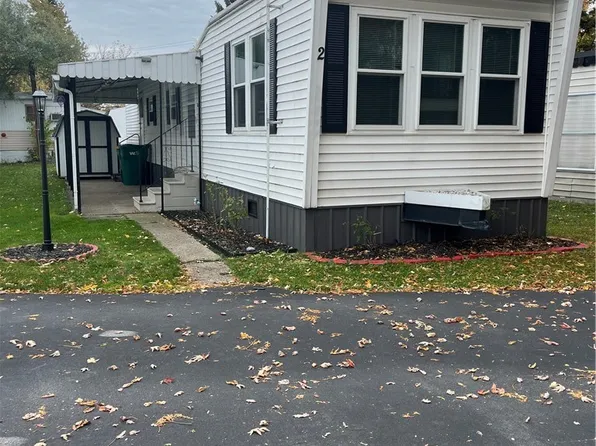 9160 Sheridan Dr #2, Clarence, NY 14031