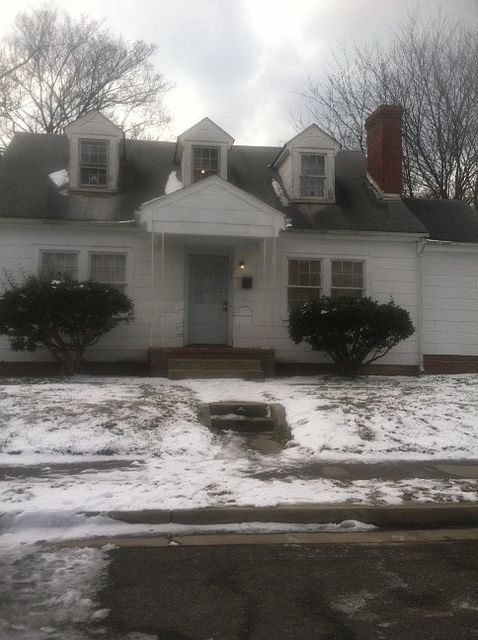 1st image of 3005 Columbia St