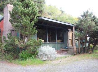 29187 Kerber Dr, Gold Beach, OR 97444