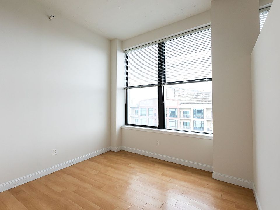 4600 Woodward Ave Apt 212, photo 7