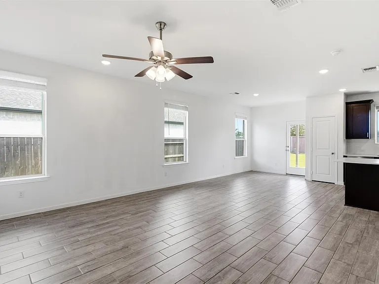 6815 Ivory Sedge Trl — Photo 7