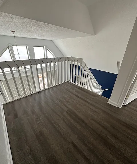 144 Lakeview Dr — Photo 14