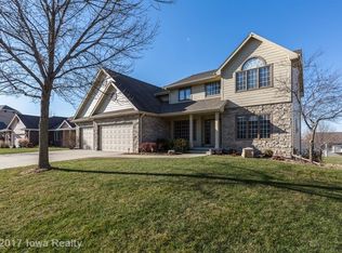 2812 159th St, Urbandale, IA 50323