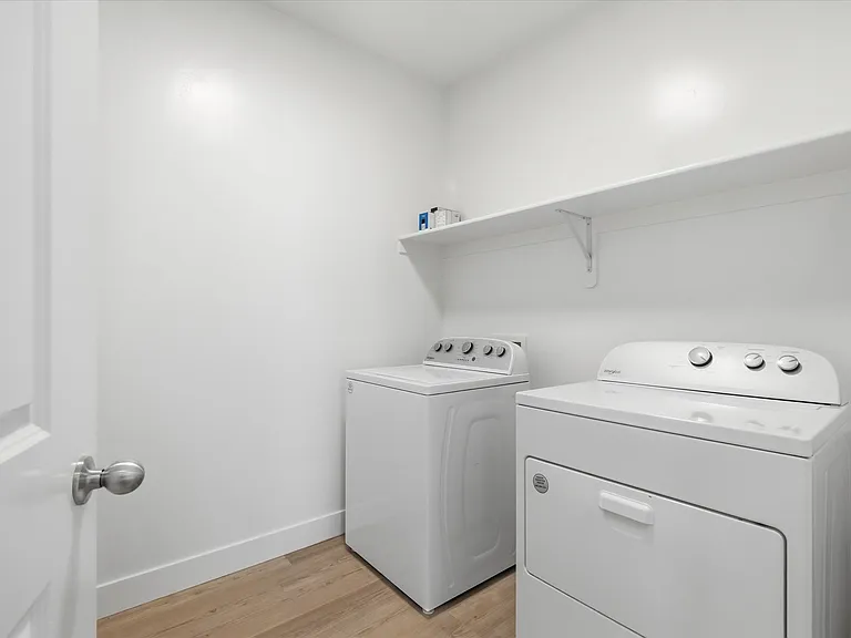 475 W 60 S #1-L202 — Photo 7