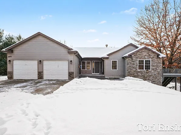 8893 Lakeview Dr, Orleans, MI 48865
