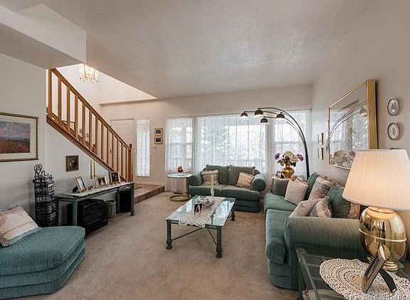 5th image of 8012 N Springshire Dr