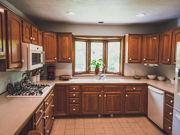 2nd image of 13922 N Forest Dr