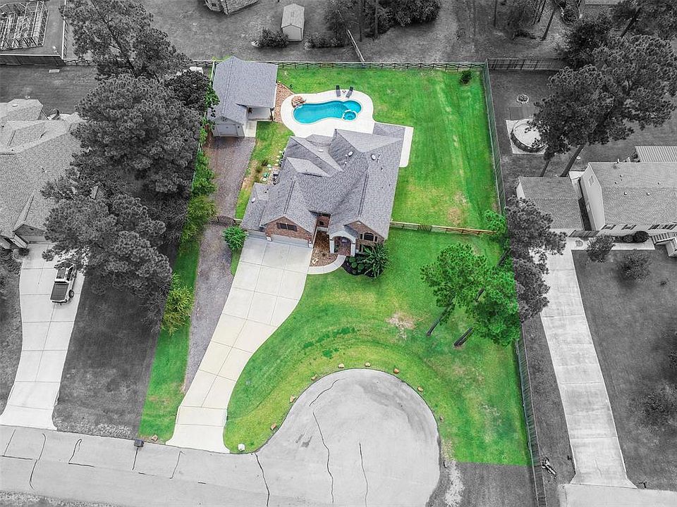 1st image of 26402 Country Hollow St