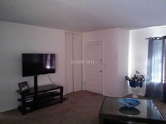 5th image of 5110 Village Dr #56