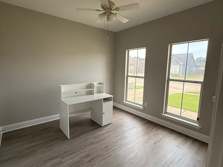 5245 Savannah Ln — Photo 7