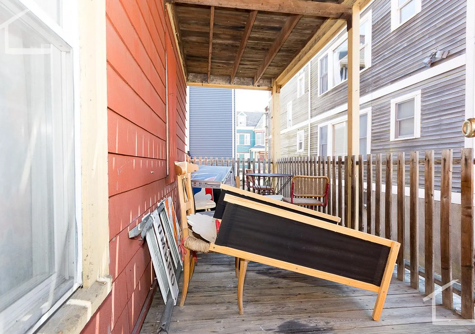 Perfect 3 Bed Right on Mission Hill 9/1/26 — Photo 1