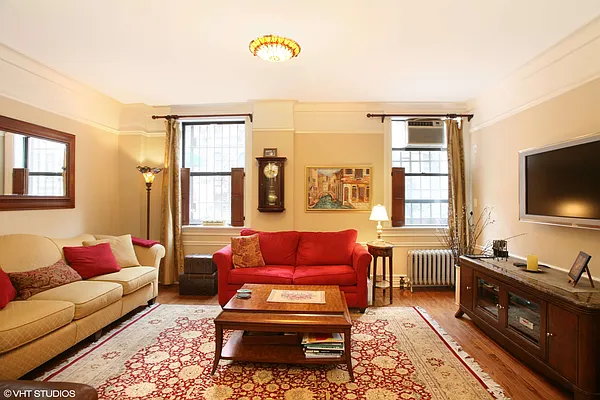 Sold by The Bamberger Group | media 19