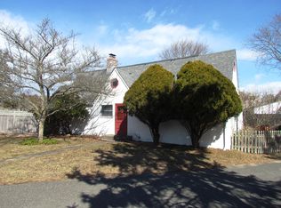 28 S Eldert Ln, Montauk, NY 11954