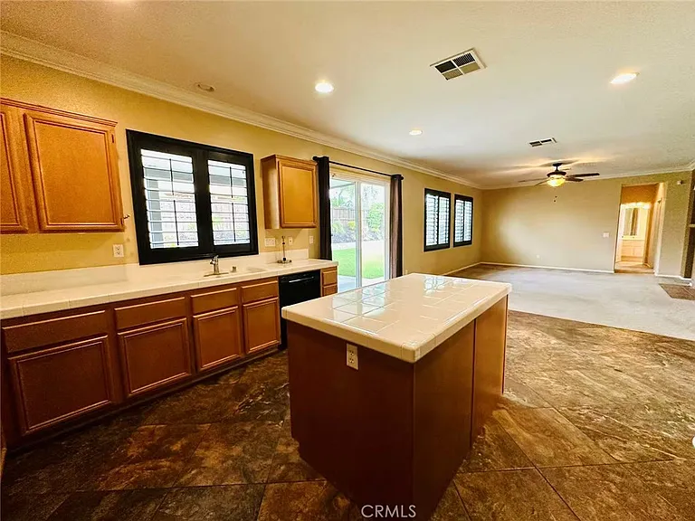 6182 Cedar Creek Rd — Photo 9