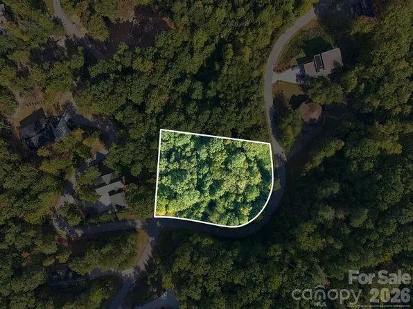 74 Balsamwood Rd, Leicester, NC 28748