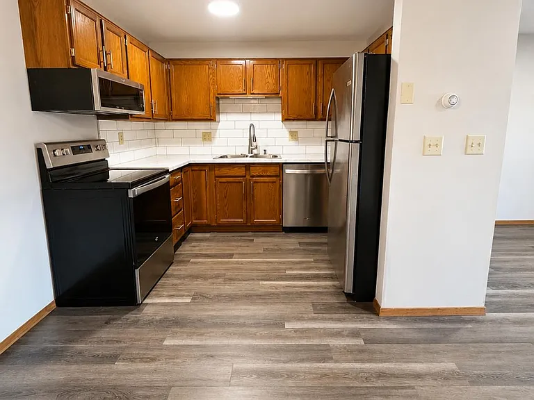W2649 Barney Ct #1 — Photo 2