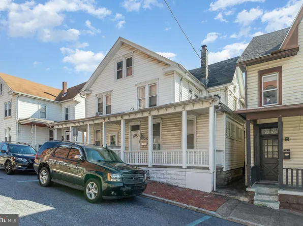 222 Elm St, Steelton, PA 17113