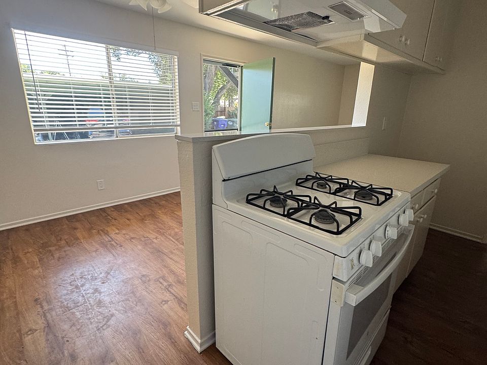 1st image of 118 N Padre Juan Ave #118