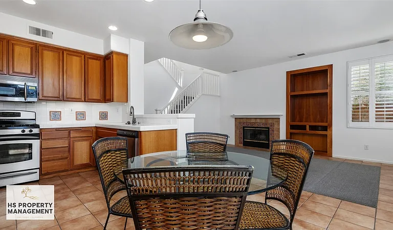 657 Prairie Dr — Photo 8