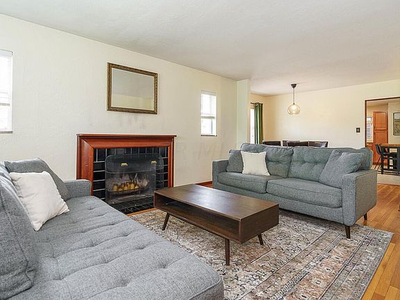4th image of 22 E Jeffrey Pl