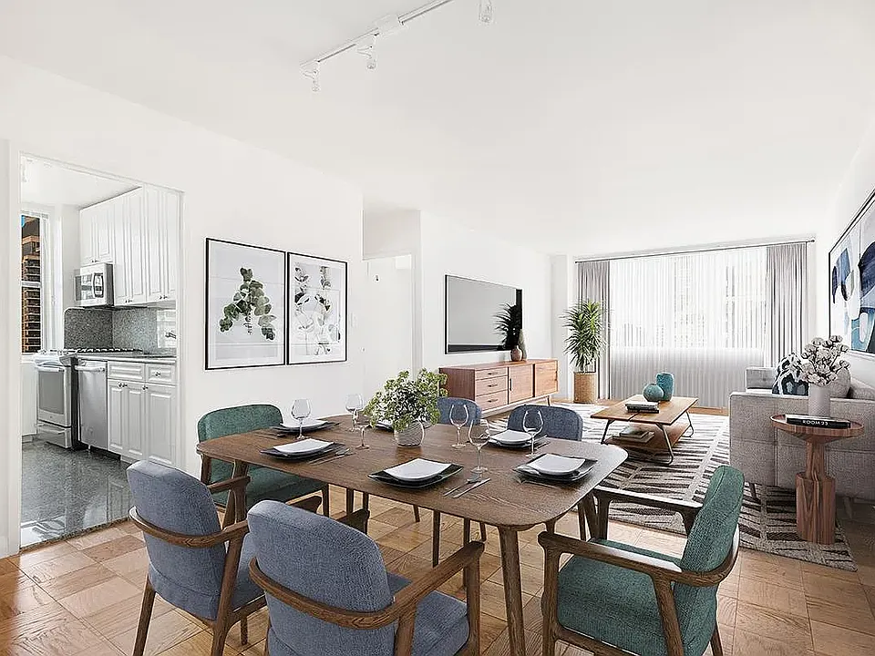 45 W 60th St #21J