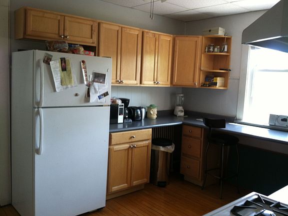4th image of 102 N Kenilworth Ave #2
