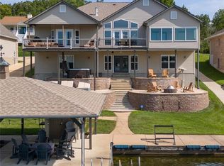 9710 W Vista Dr, Hillsboro, MO 63050