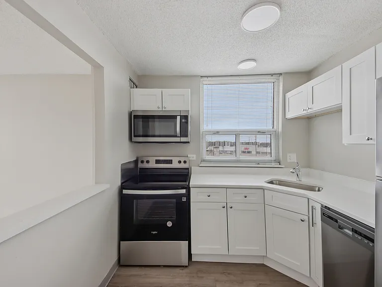 Legacy Crossings Apartment Living — Photo 35