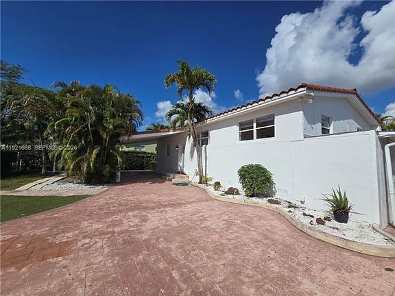 3rd image of 8105 SW 17th Ter