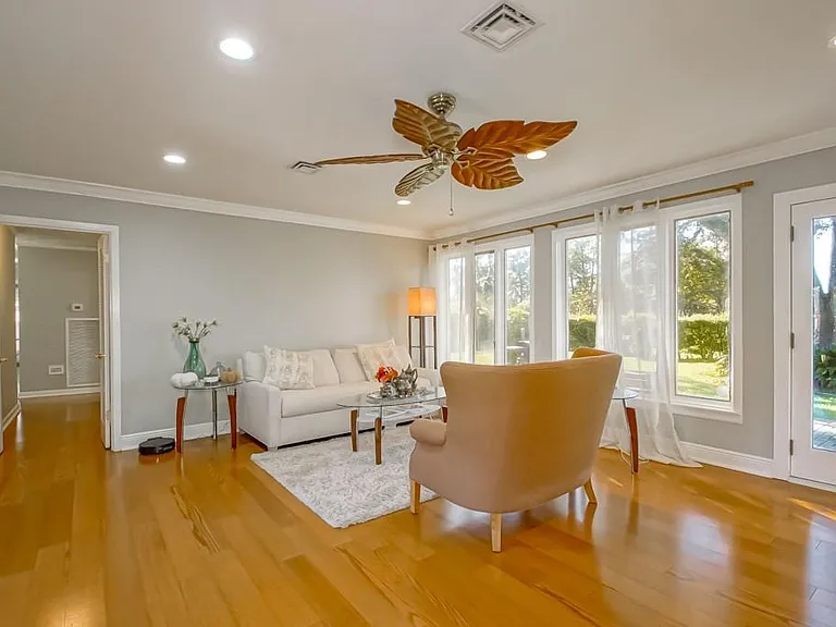 420 Fairfield Ave — Photo 4