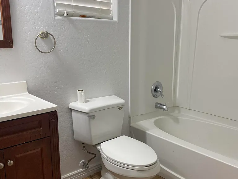 1704 S Falcon Dr — Photo 16