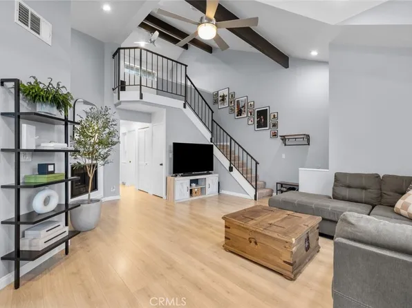 26816 Claudette St Unit 314, Santa Clarita, CA 91351