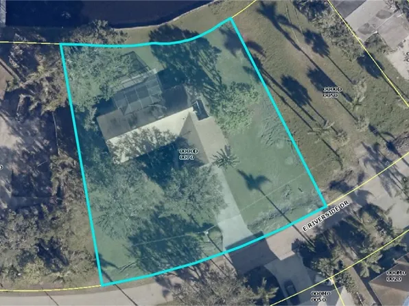 4537 E Riverside Dr, Fort Myers, FL 33905
