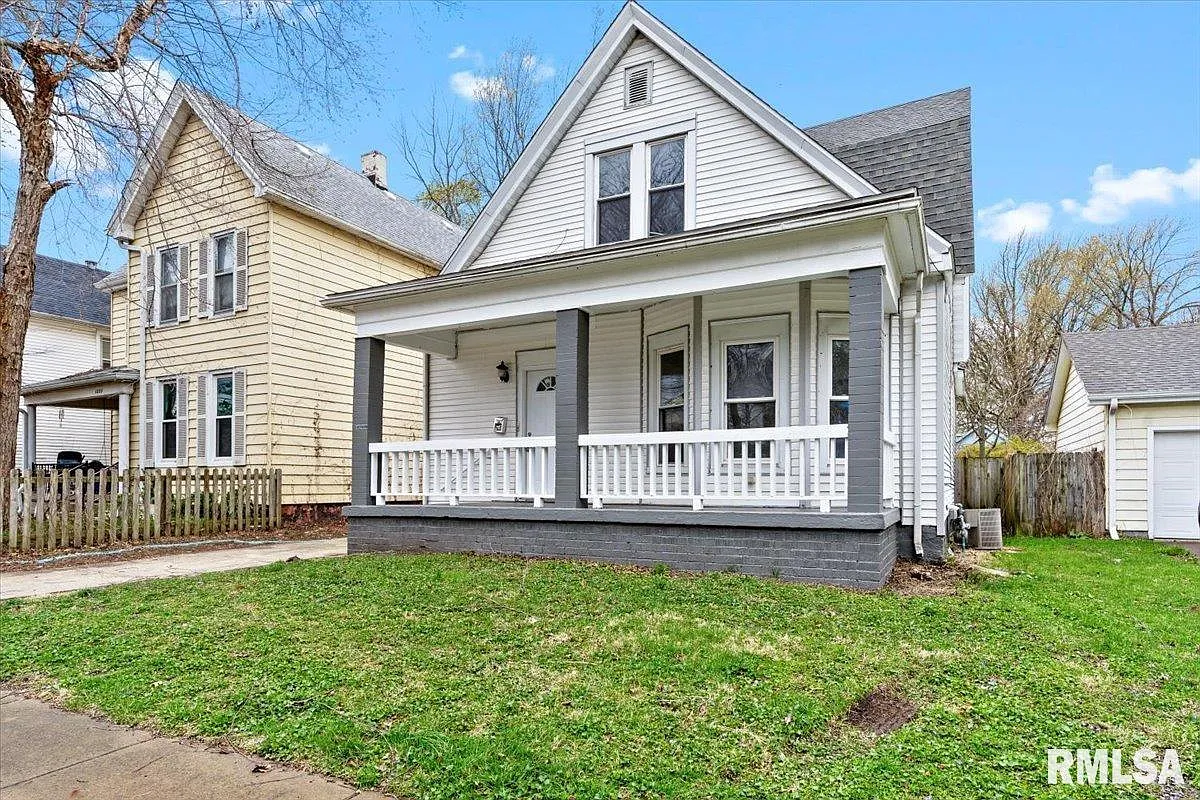 1301 N 4th St photo 1