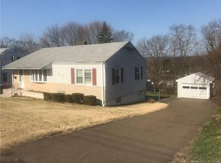 136 Grandview Ave, Hamden, CT 06514