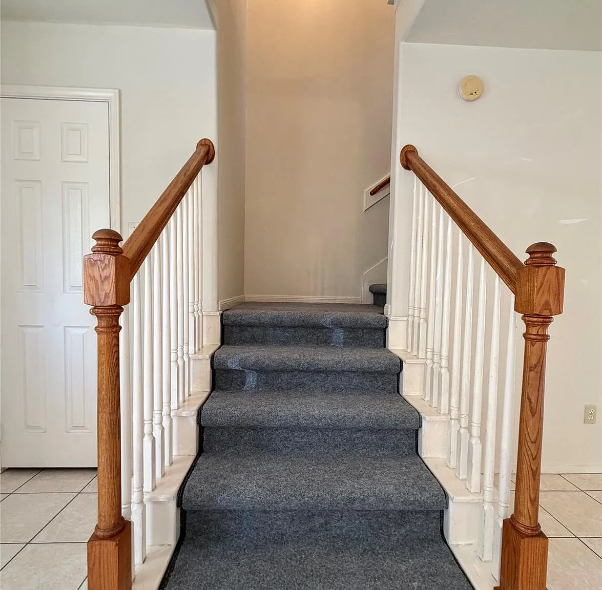 3 bed, 2.5 bath, 1672 sqft, $1,595 — Photo 4