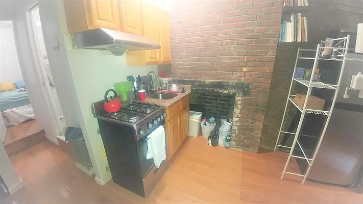 Rented by Downtown Mgt & Realty LLC | media 8