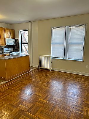 2nd image of 497 W 182nd St APT 2B