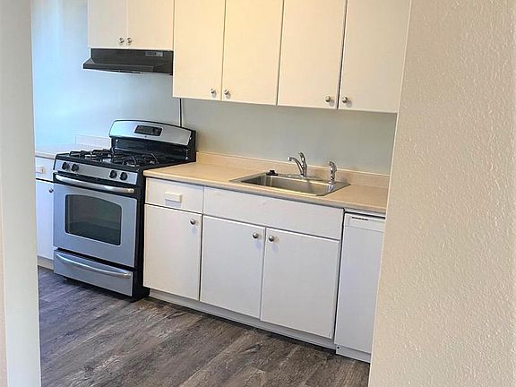 5th image of 6114 Montague St