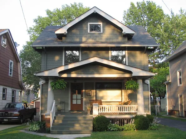 1231 Summit Ave, Lakewood, OH 44107