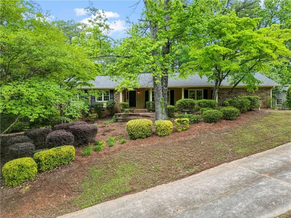 2480 Flair Knoll Dr NE, Atlanta, GA 30345