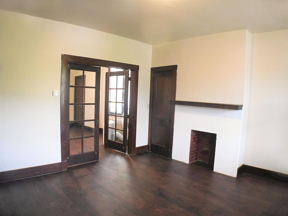 Living room, entry to Dining room