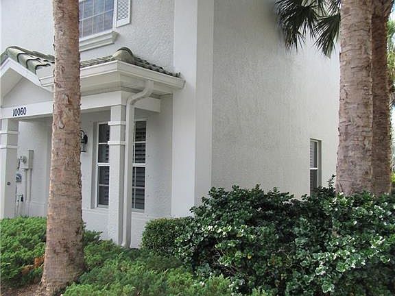 2nd image of 10060 Spyglass Hill Ln
