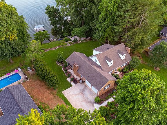 5th image of 501 Flower Lane Dr